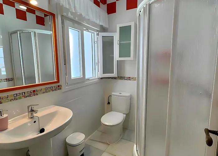 Con Balcon Y Espectaculares Vistas Al Mar *